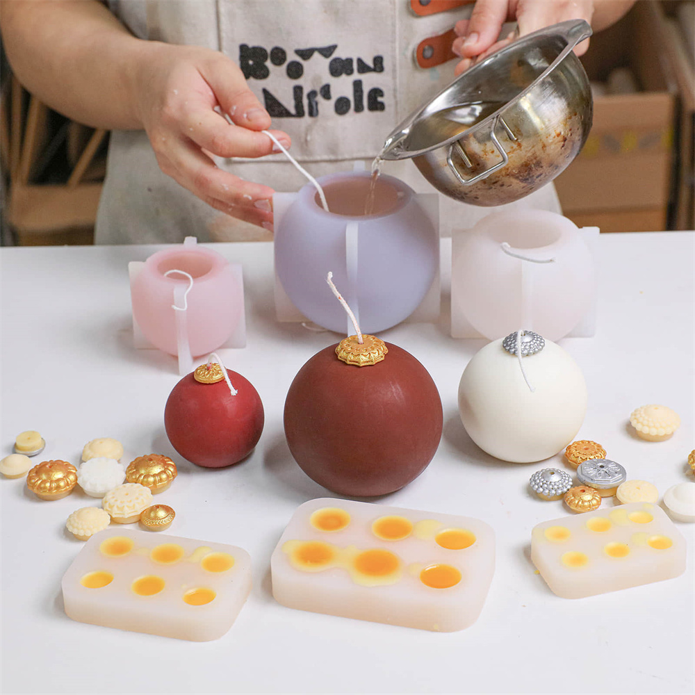 Nicole Christmas Bauble Candle - Xmas Candle Making recension och pris